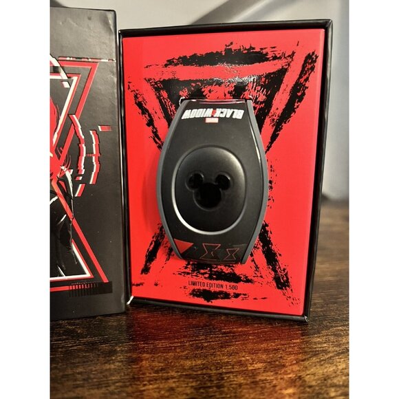 Disney Marvel Black Widow Avengers MagicBand LE 1500 Unlinked - Picture 2 of 7